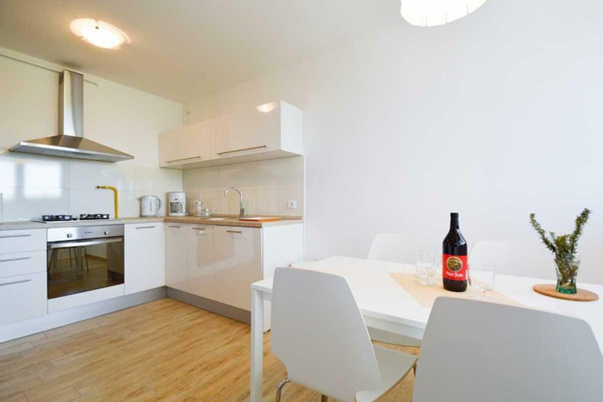 Leut Apartment, 3Min Beach, 15Min Center Πούλα Εξωτερικό φωτογραφία